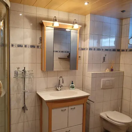 Anjele Höchst